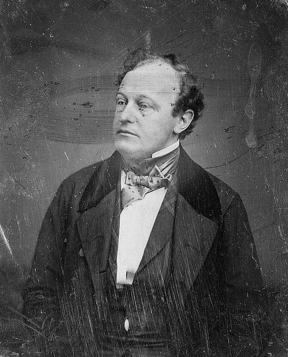 Water and ring stains: the damaged photograph before restoration